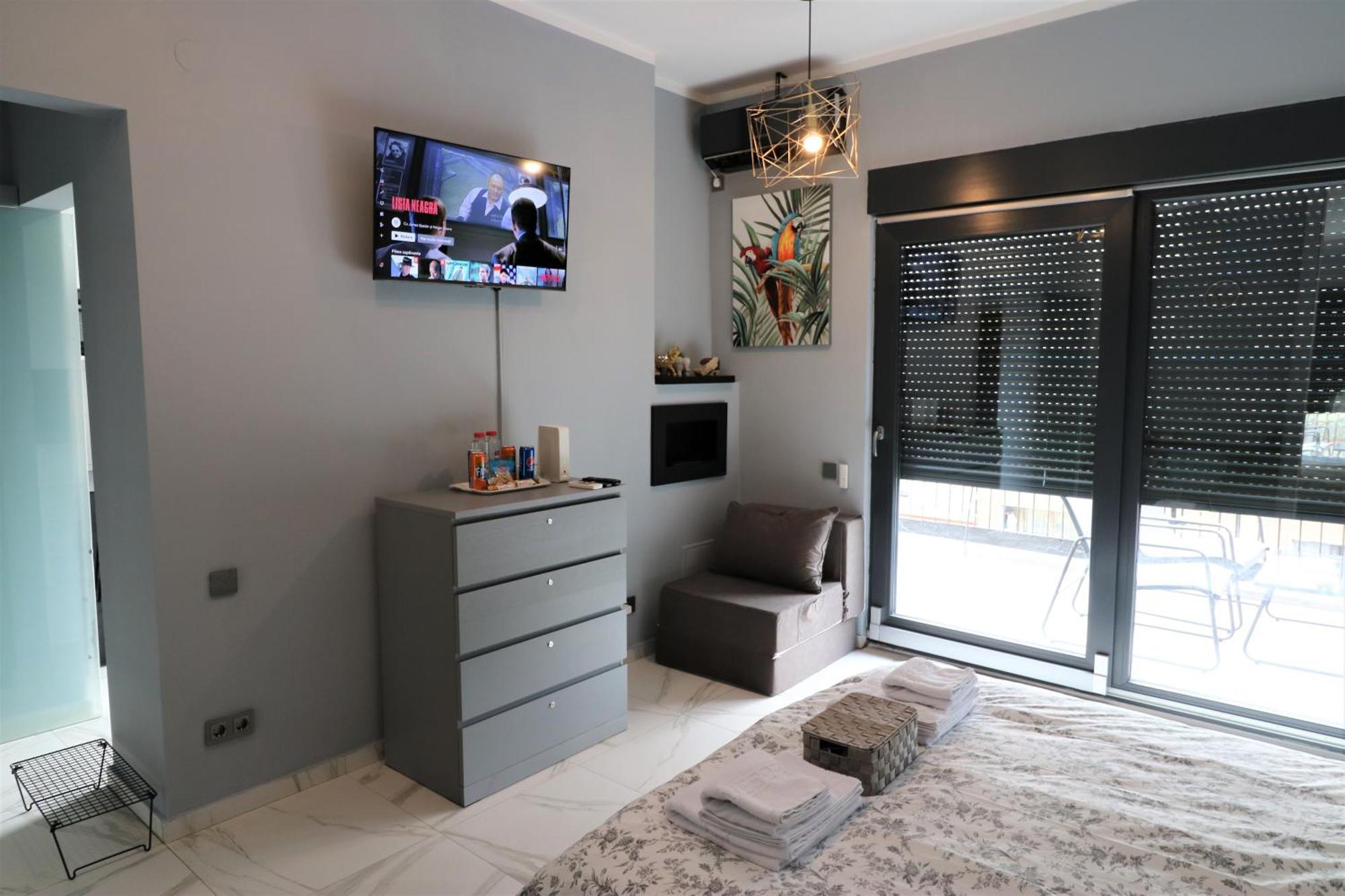 Deluxe Skyline Retreat Studio - Old Town Bucharest Exterior photo