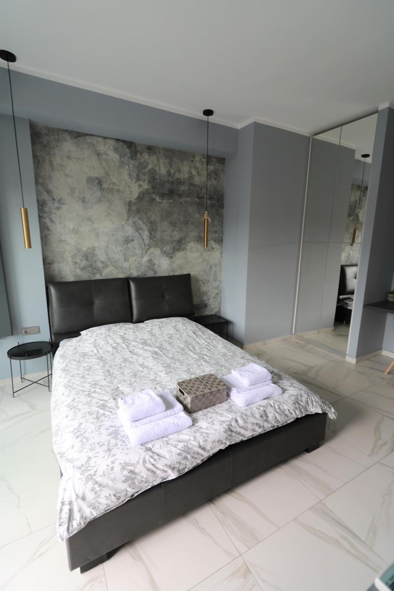 Deluxe Skyline Retreat Studio - Old Town Bucharest Exterior photo